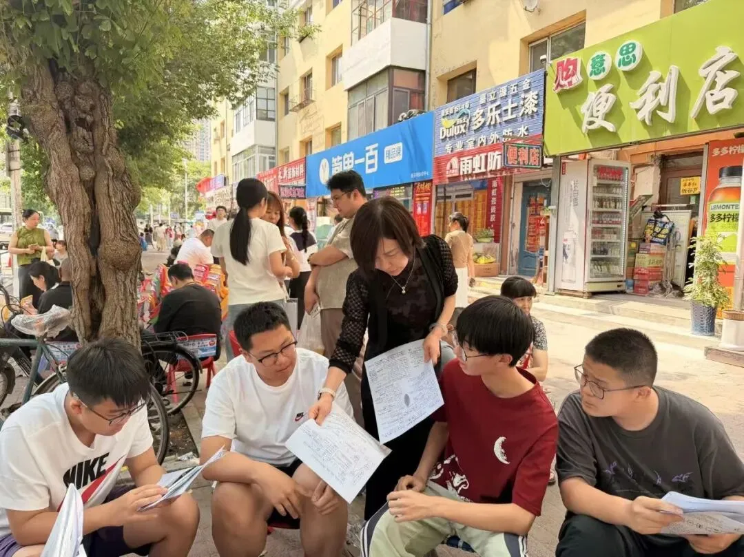 中考收官丨所向皆“中”,前路自有荣光!-第10张图片-四季读书网