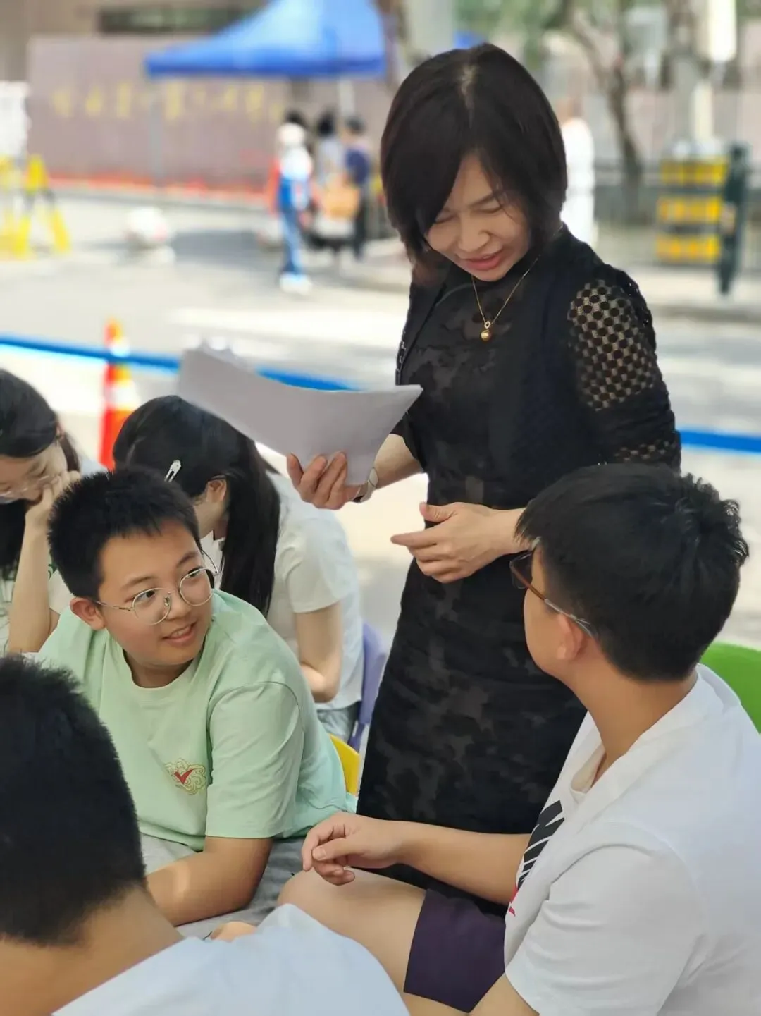 中考收官丨所向皆“中”,前路自有荣光!-第20张图片-四季读书网