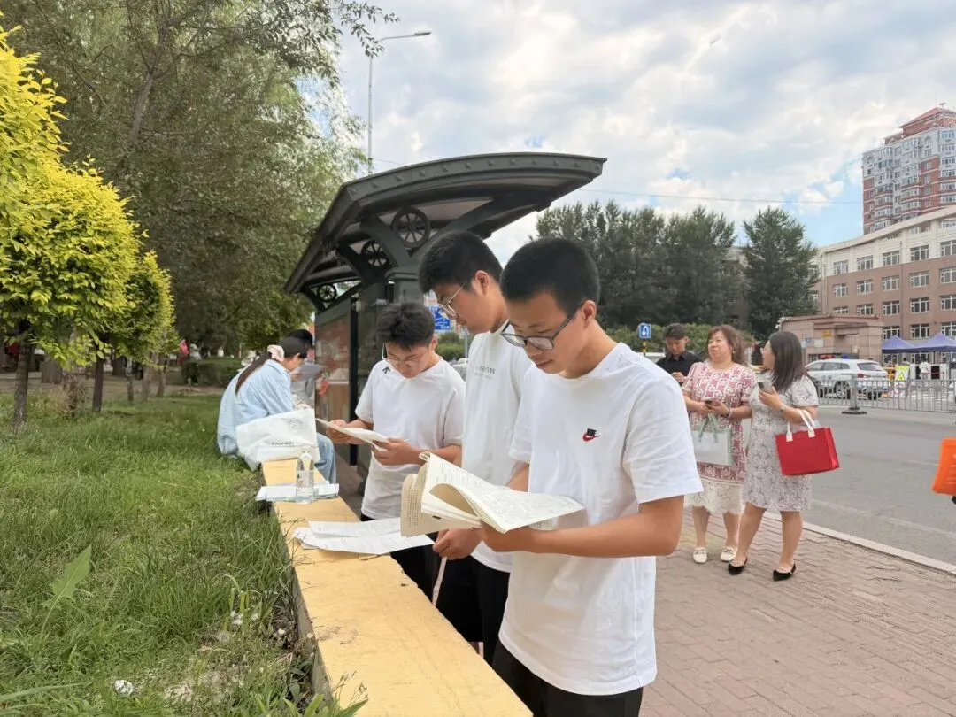 中考收官丨所向皆“中”,前路自有荣光!-第35张图片-四季读书网