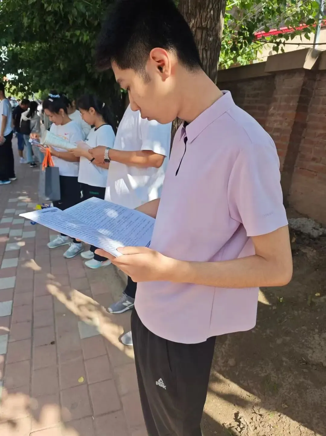 中考收官丨所向皆“中”,前路自有荣光!-第44张图片-四季读书网