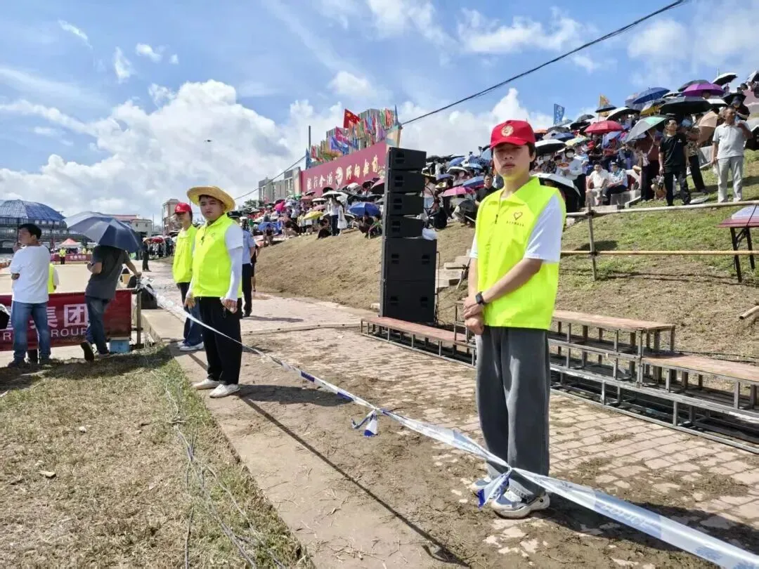 护航中考、保障龙舟赛事、服务基层......青年志愿者多维志愿服务暖心惠民-第28张图片-四季读书网