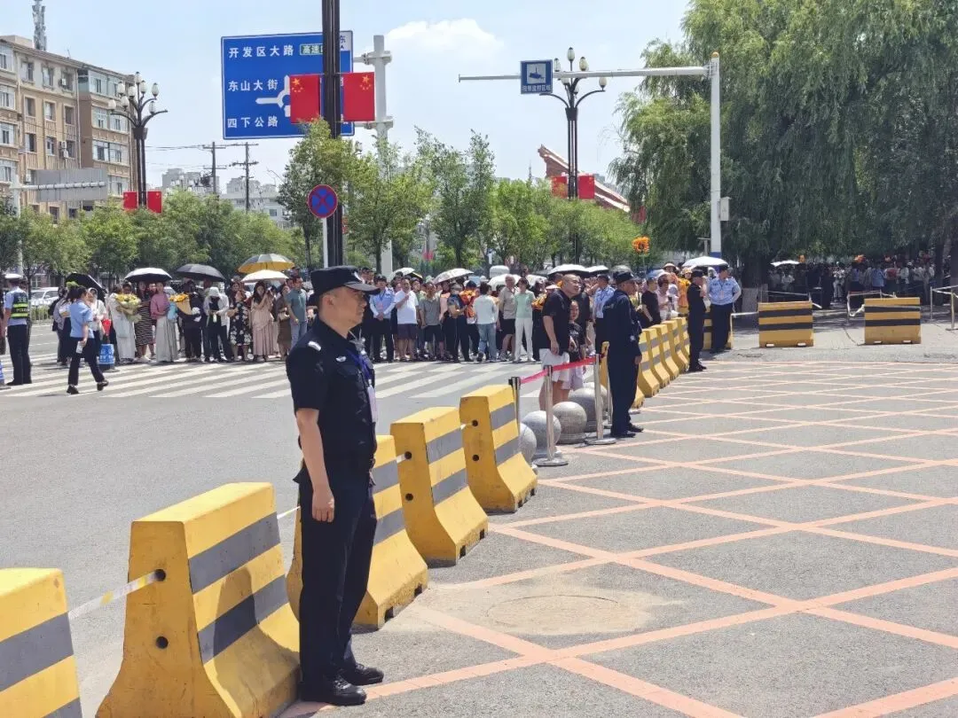 护航中考 | 四平公安平安伴考 静待少年锋芒绽放-第8张图片-四季读书网