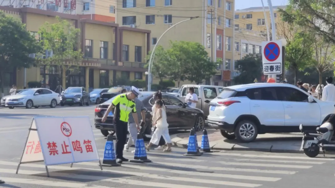 护航中考 | 从“畅通路”到“安全门”,双辽公安首日“三项举措”温情护考-第7张图片-四季读书网