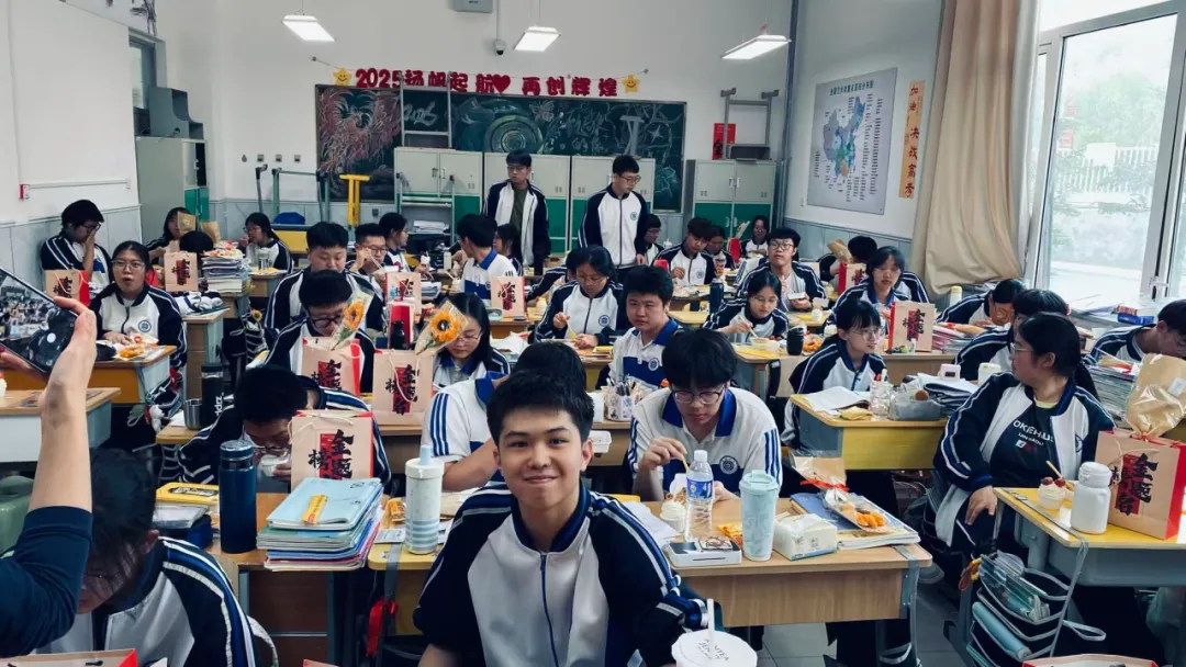 毕业拾光 | 优秀毕业生王品桦:从中考平凡到高考突围的成长之路-第15张图片-四季读书网