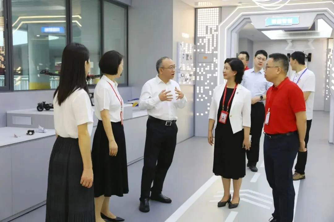 护航中考 | 南山区领导莅临南科大附属实验学校开展中考巡考工作-第4张图片-四季读书网