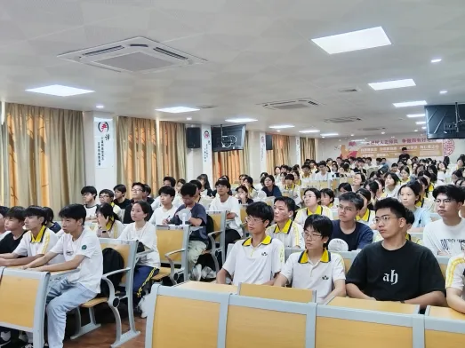 中考减压赋能——九年级考前心理讲座-第3张图片-四季读书网