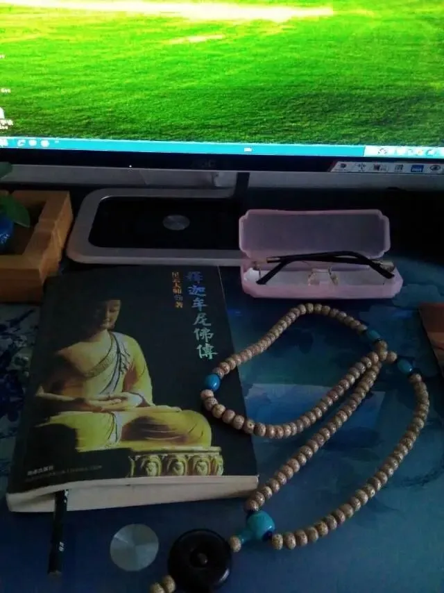 一年一度的高考结束了,中考也结束好多天了,端午也过了.一切淡去如风,仿佛又永远无法淡去.-第3张图片-四季读书网