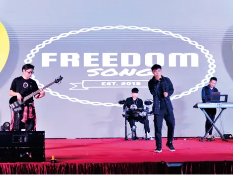 中考加油!全力以赴!-第114张图片-四季读书网