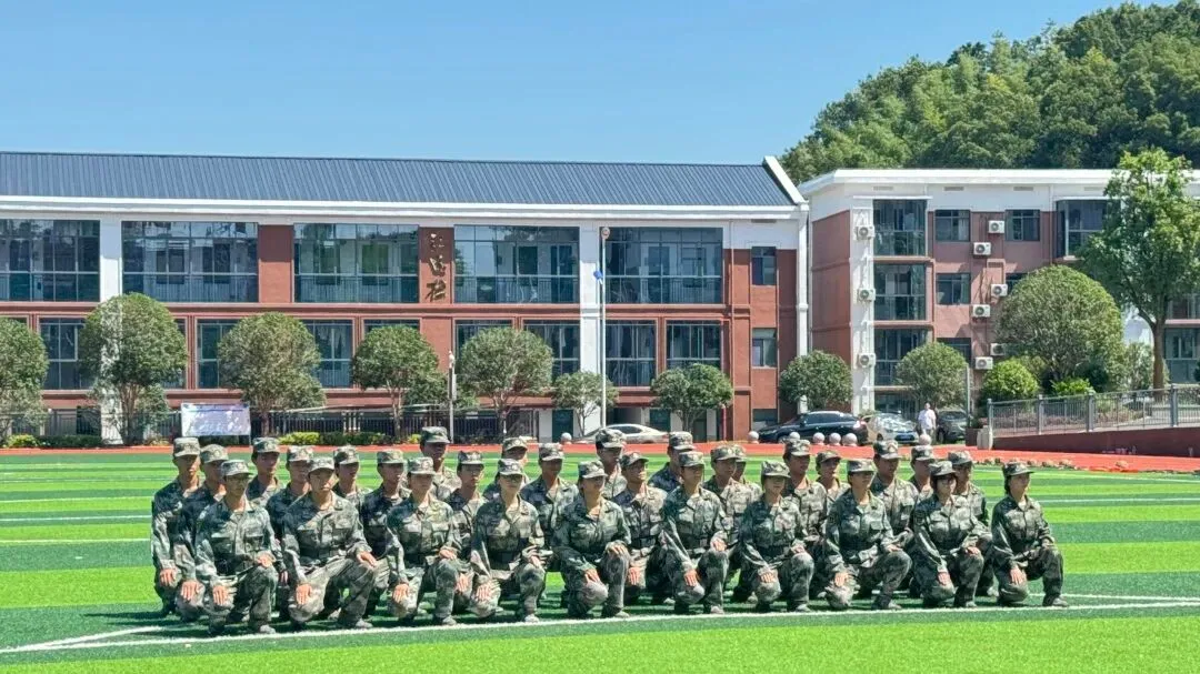 中考低于公办线100多分,高考照样上一本!长沙这所黑马学校,二批次首选!-第6张图片-四季读书网