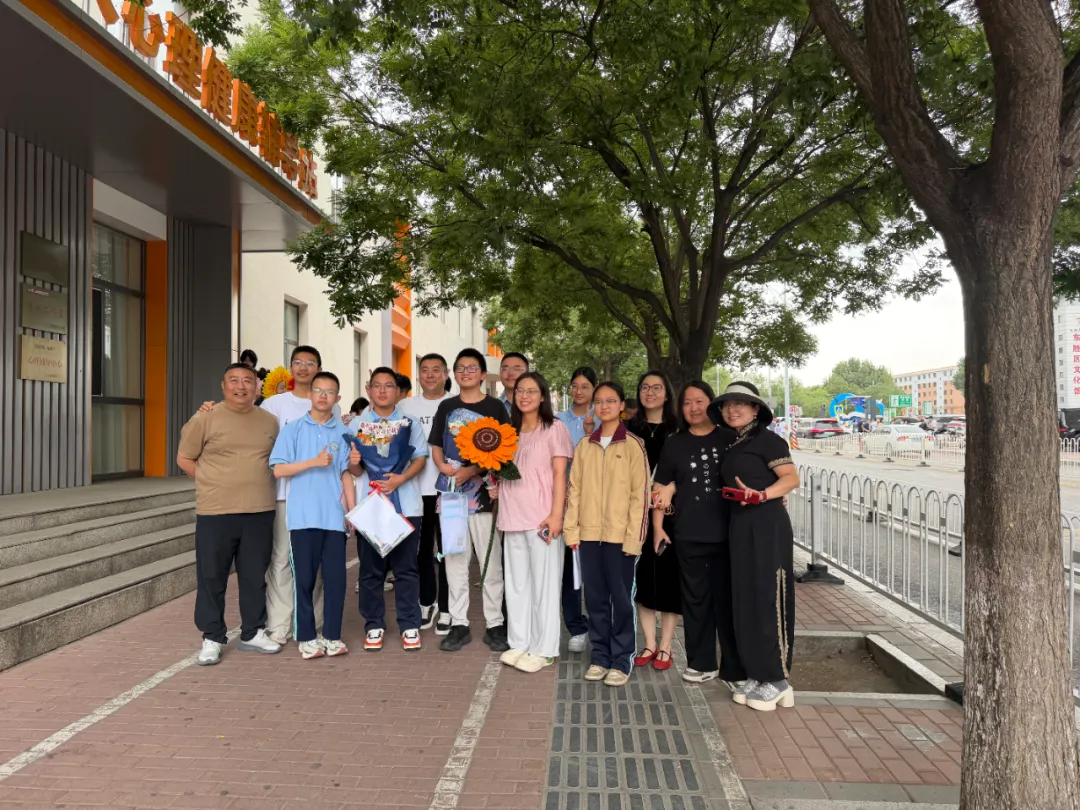 今日中考收官!东胜少年,真棒!-第30张图片-四季读书网