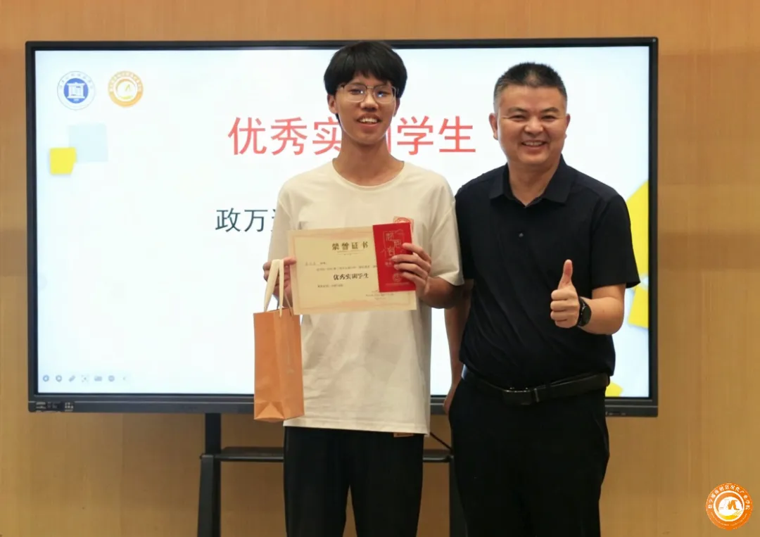 莓莓快讯|真题真练·实训收官-第17张图片-四季读书网