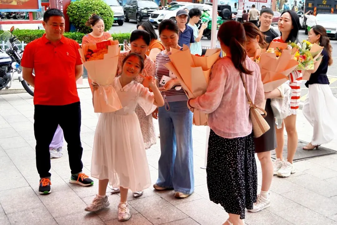 【中考收官】铃响收笔赴旷野,少年新程正启航-第26张图片-四季读书网