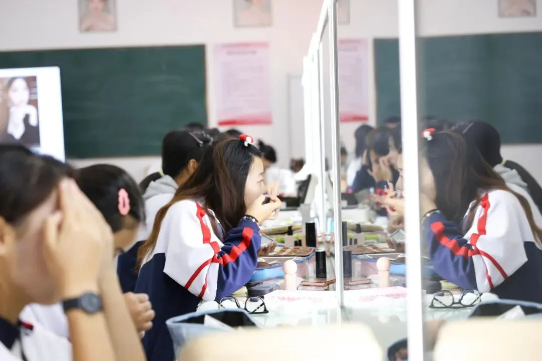 中考成绩正在陆续公布,还有这些事情要做!家长和孩子必须重视!-第16张图片-四季读书网