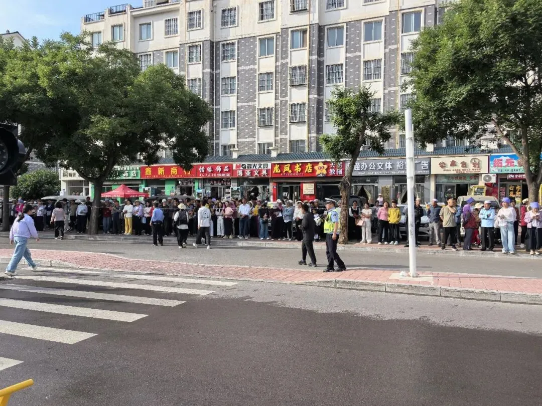 全力护航中考逐梦征程——彭阳公安筑牢全域交通安全屏障-第8张图片-四季读书网