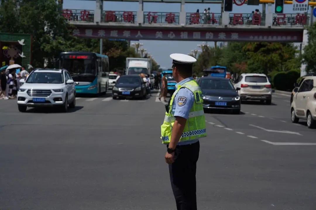 护航中考 | 你只管提笔追梦,农安公安为你保驾护航!-第3张图片-四季读书网