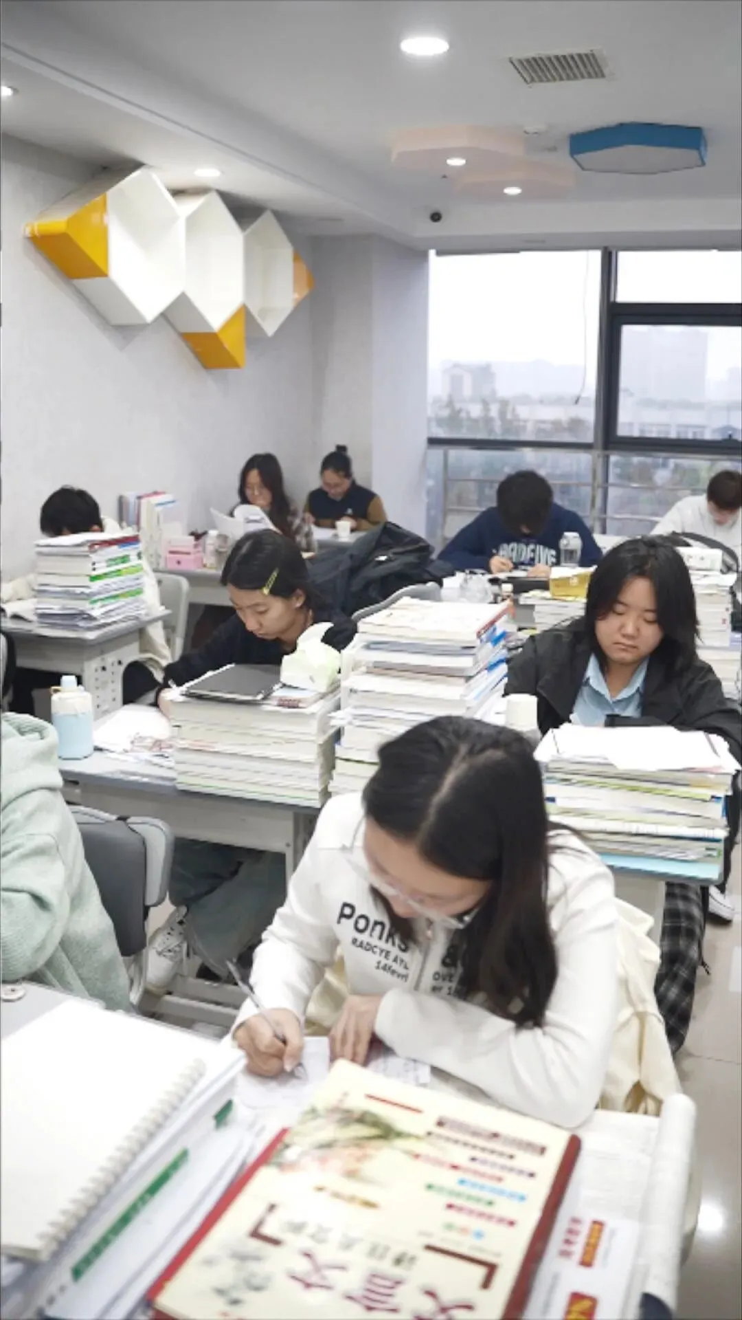 中考后的暑假如何规划?找对节奏开学不掉队!-第14张图片-四季读书网