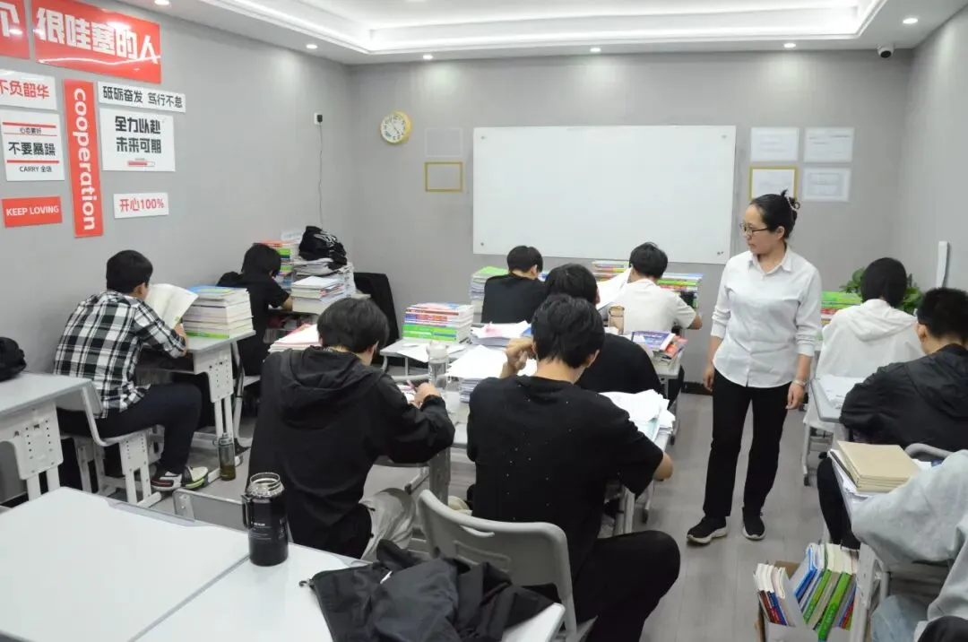 中考后的暑假如何规划?找对节奏开学不掉队!-第20张图片-四季读书网