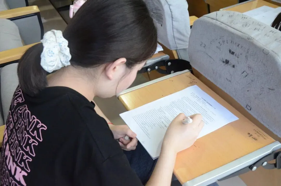 中考后的暑假如何规划?找对节奏开学不掉队!-第21张图片-四季读书网