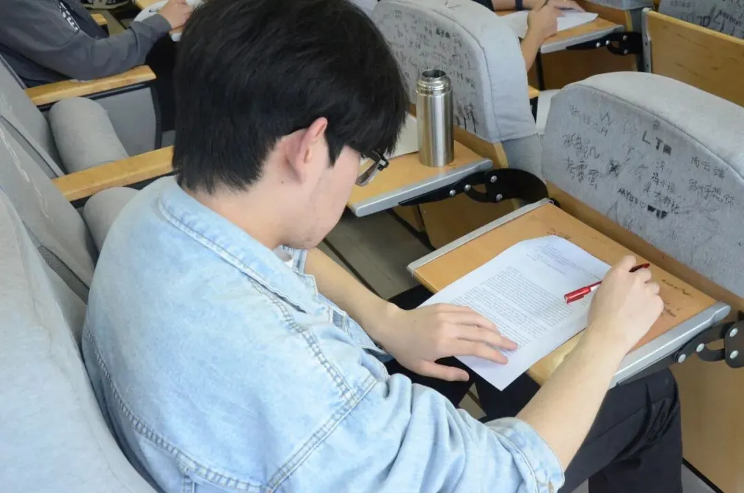 中考后的暑假如何规划?找对节奏开学不掉队!-第22张图片-四季读书网