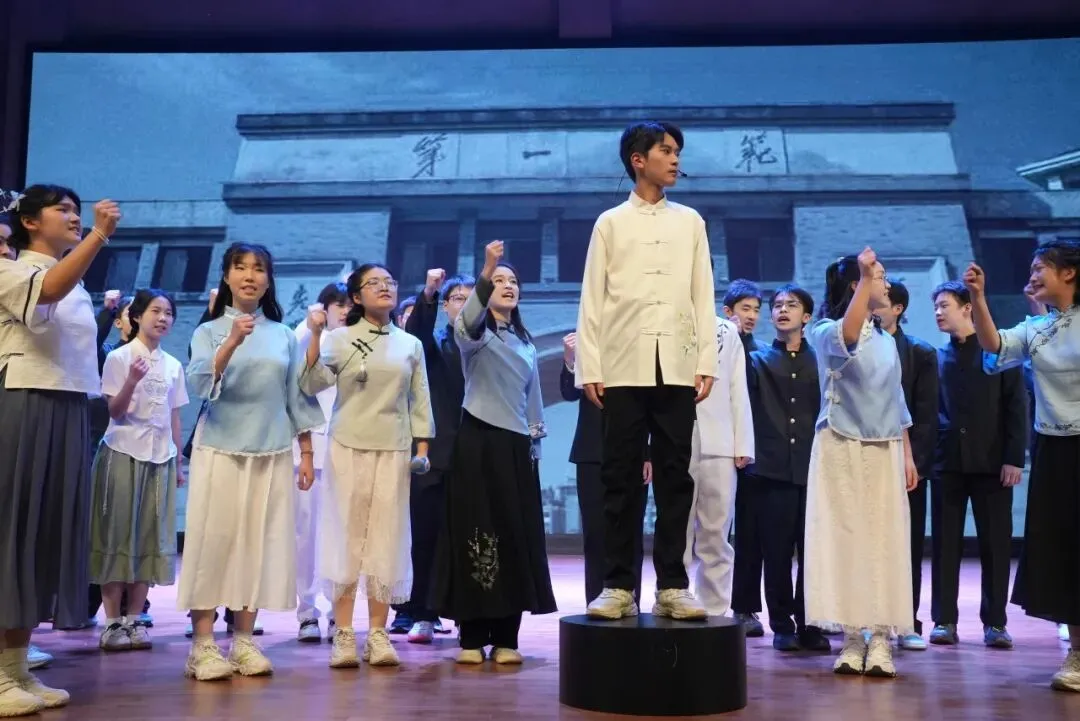 中考放榜!来天一中学奔赴下一程山海-第37张图片-四季读书网