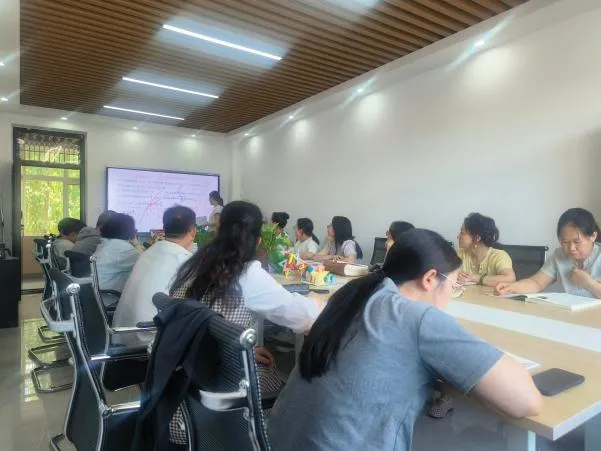 研真题悟命题规律,精教研助高效备考|数学教研组开展高考真题深度研讨活动-第13张图片-四季读书网