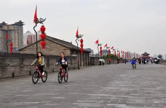 人教版八年级下册物理期末考试模拟试题-第15张图片-四季读书网