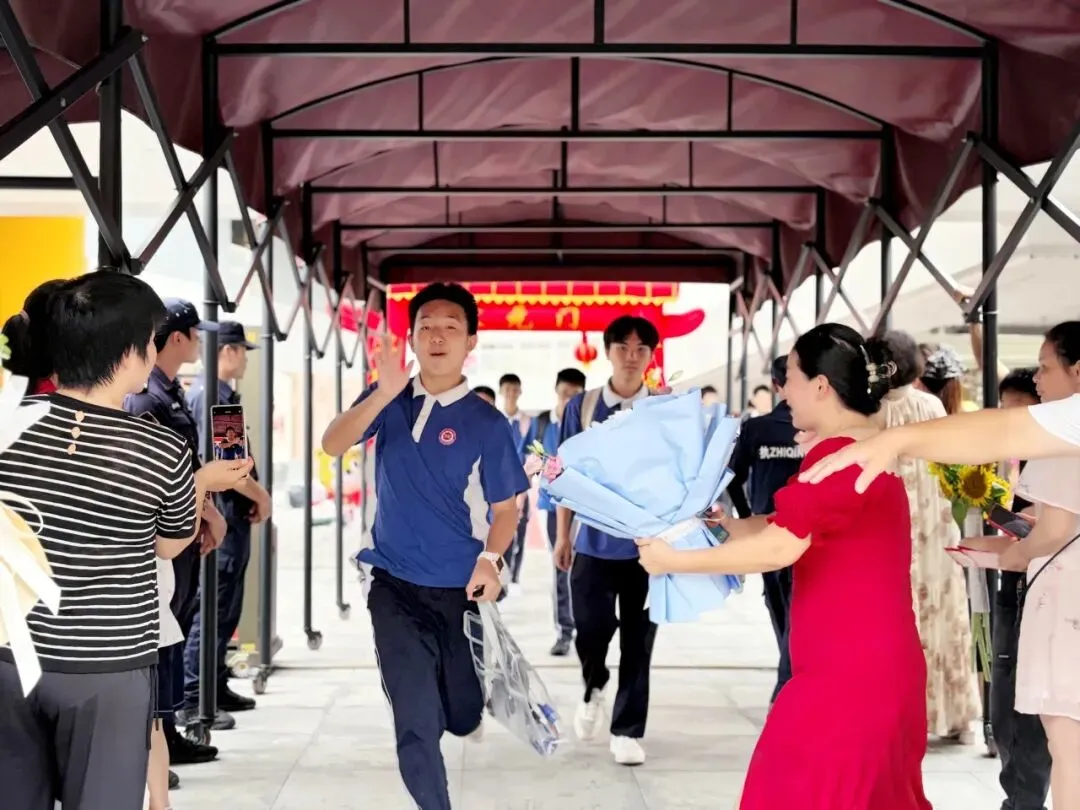 2026年中考、会考收官 | 铃歇卷合,锦绣再启程!-第25张图片-四季读书网