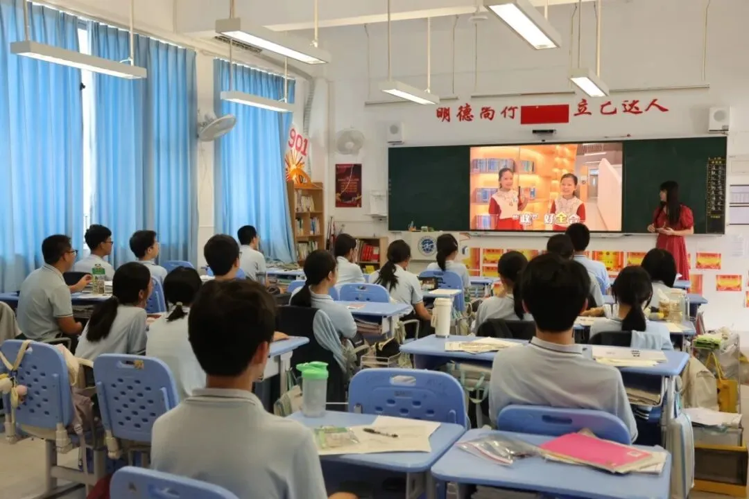 童心寄深情,聚力祝中考——我校成功举办九年级中考送祝福活动-第19张图片-四季读书网