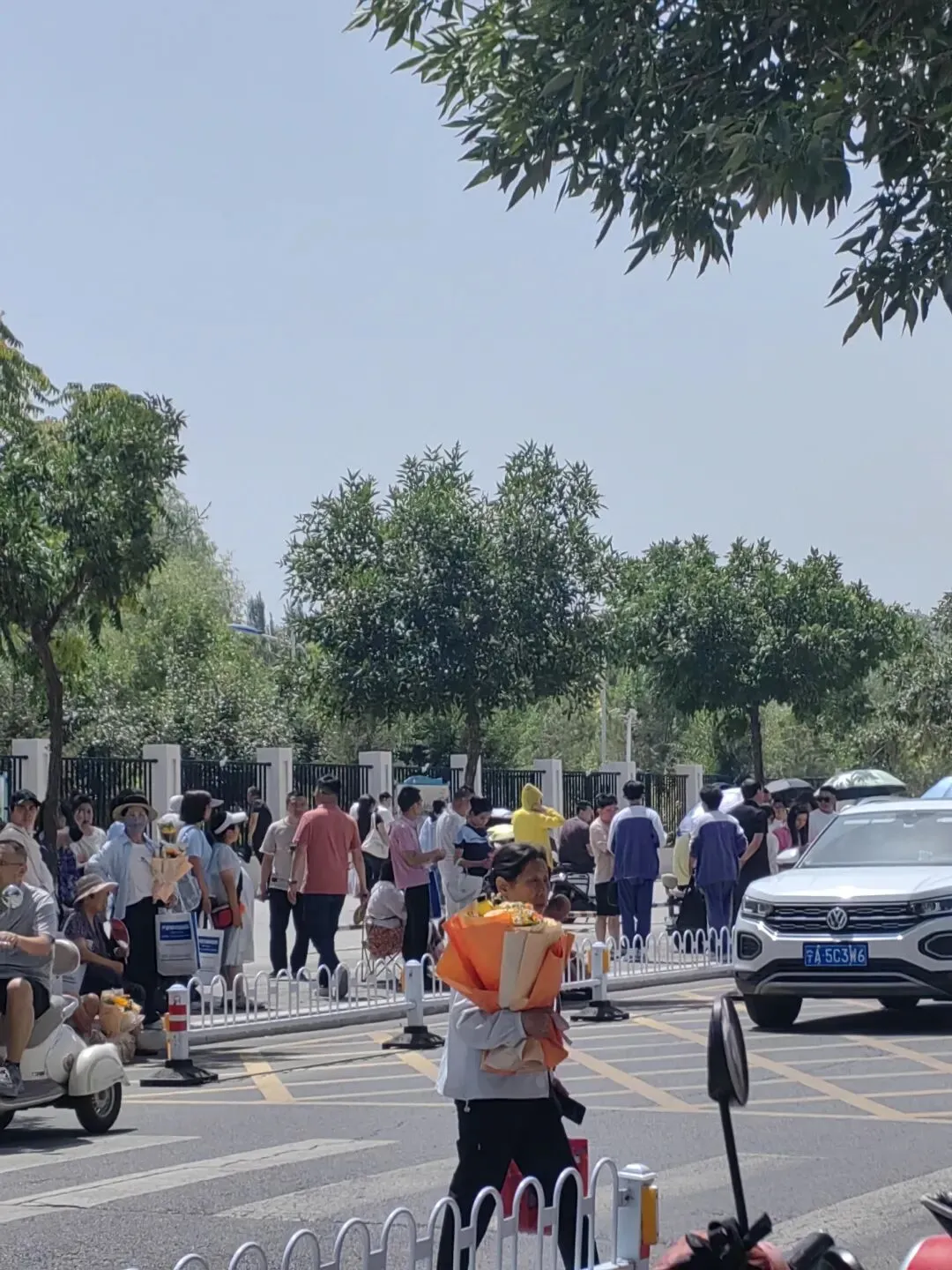 中考第二天,满目温柔,皆是人间暖意-第4张图片-四季读书网
