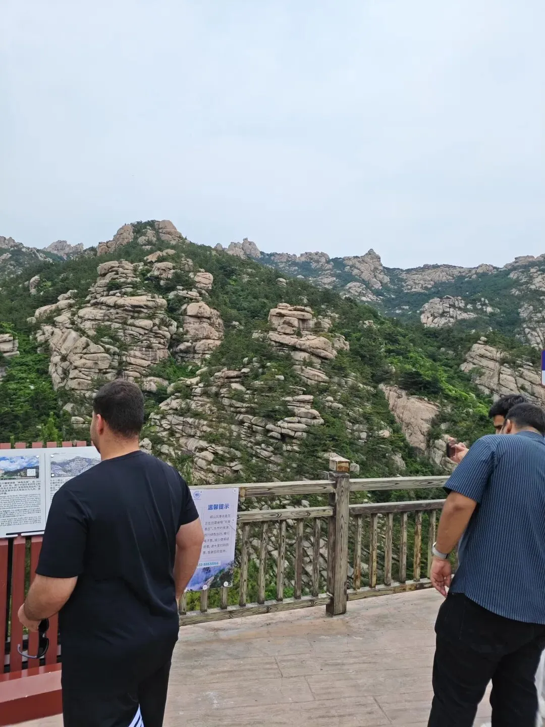 中考语文素材|别只会写爬山,一次山水相逢,搞定中考【善意/包容/文化】三大母题-第2张图片-四季读书网