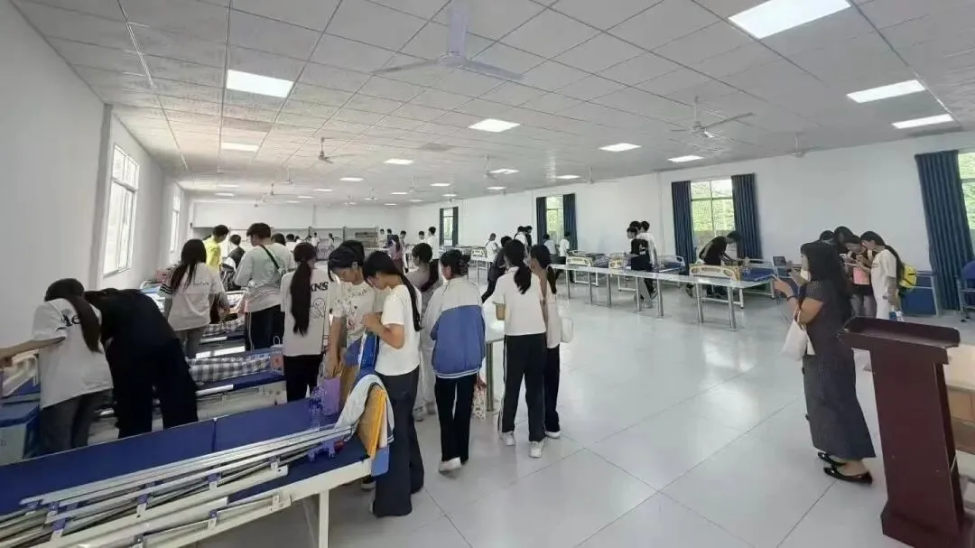 中考落幕,择校正当时!柳州中医药职校招生进行中-第5张图片-四季读书网