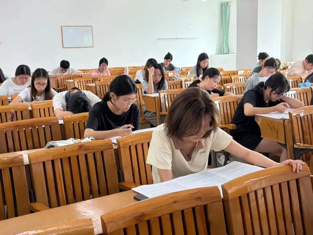 高校联盟模考落幕 考生以考促学冲刺专升本-第21张图片-四季读书网