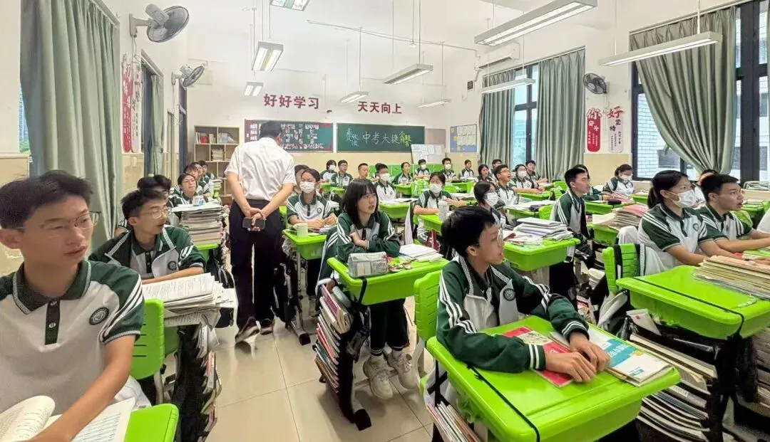 中考加油 | 愿你执笔赴山海,圆梦绽芳华!-第15张图片-四季读书网