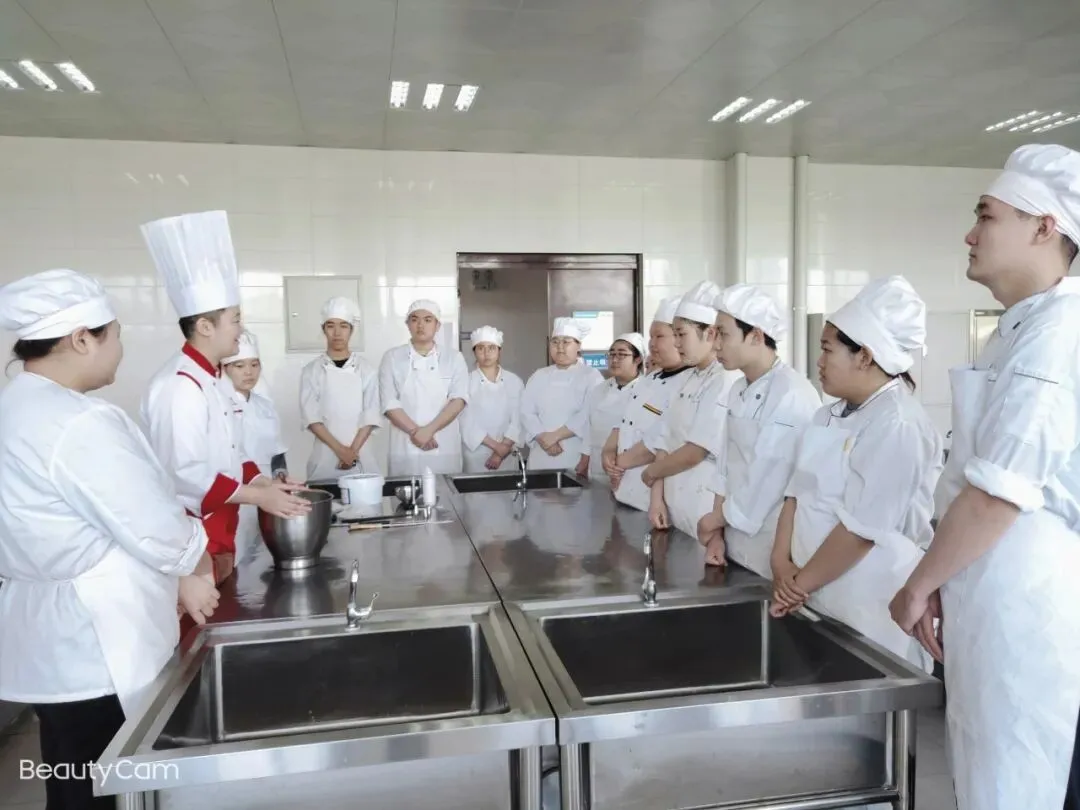 不用纠结!大庆中考各分数段精准定位!在大庆现代技术职业学校,每一类分数都有专属升学出路-第7张图片-四季读书网