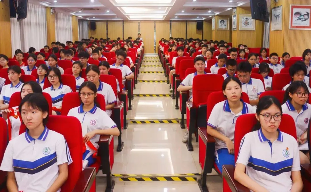 决胜中考,一举高中——广州市培正中学矿泉学校2026届中考壮行会-第20张图片-四季读书网