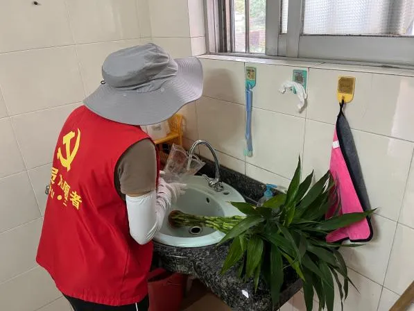 净环境、灭蚊虫,三角镇全力为中考学子安心应考保驾护航-第24张图片-四季读书网