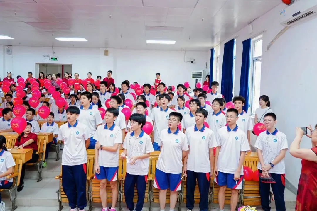 执笔为剑战中考,落笔生花创辉煌丨暨大附中2025届中考壮行精彩回顾-第50张图片-四季读书网