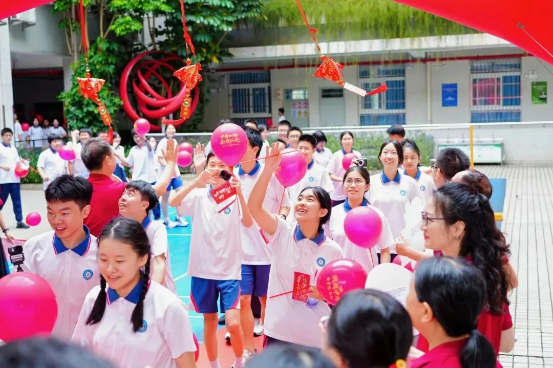 执笔为剑战中考,落笔生花创辉煌丨暨大附中2025届中考壮行精彩回顾-第64张图片-四季读书网