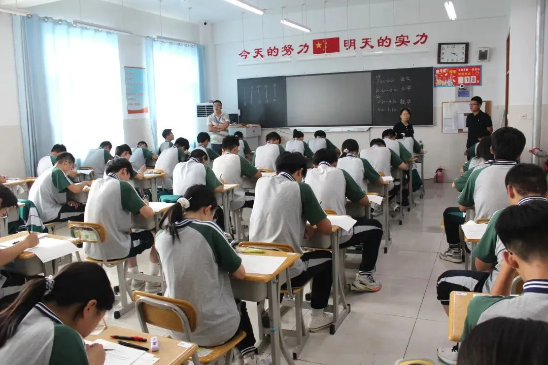 模考蓄力,期末争先 | 高二年级6月模拟考纪实-第13张图片-四季读书网