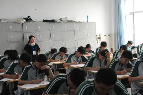 模考蓄力,期末争先 | 高二年级6月模拟考纪实-第17张图片-四季读书网