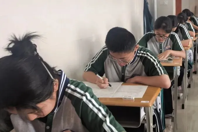 模考蓄力,期末争先 | 高二年级6月模拟考纪实-第35张图片-四季读书网