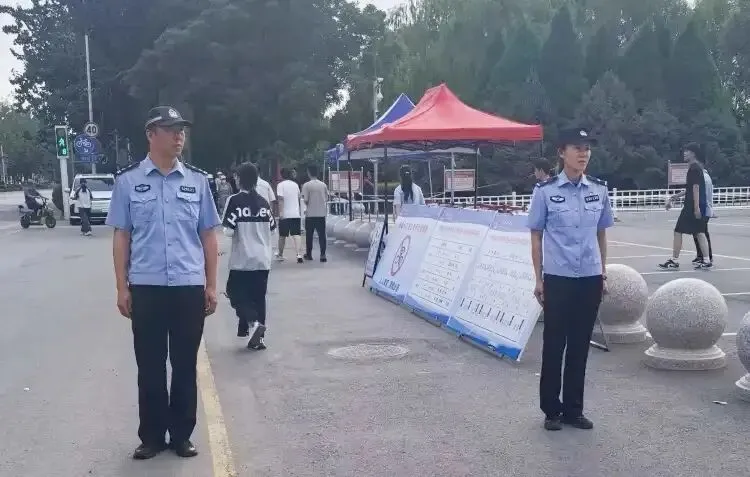 “警”随中考!中宁公安全力护航中考学子逐梦-第8张图片-四季读书网