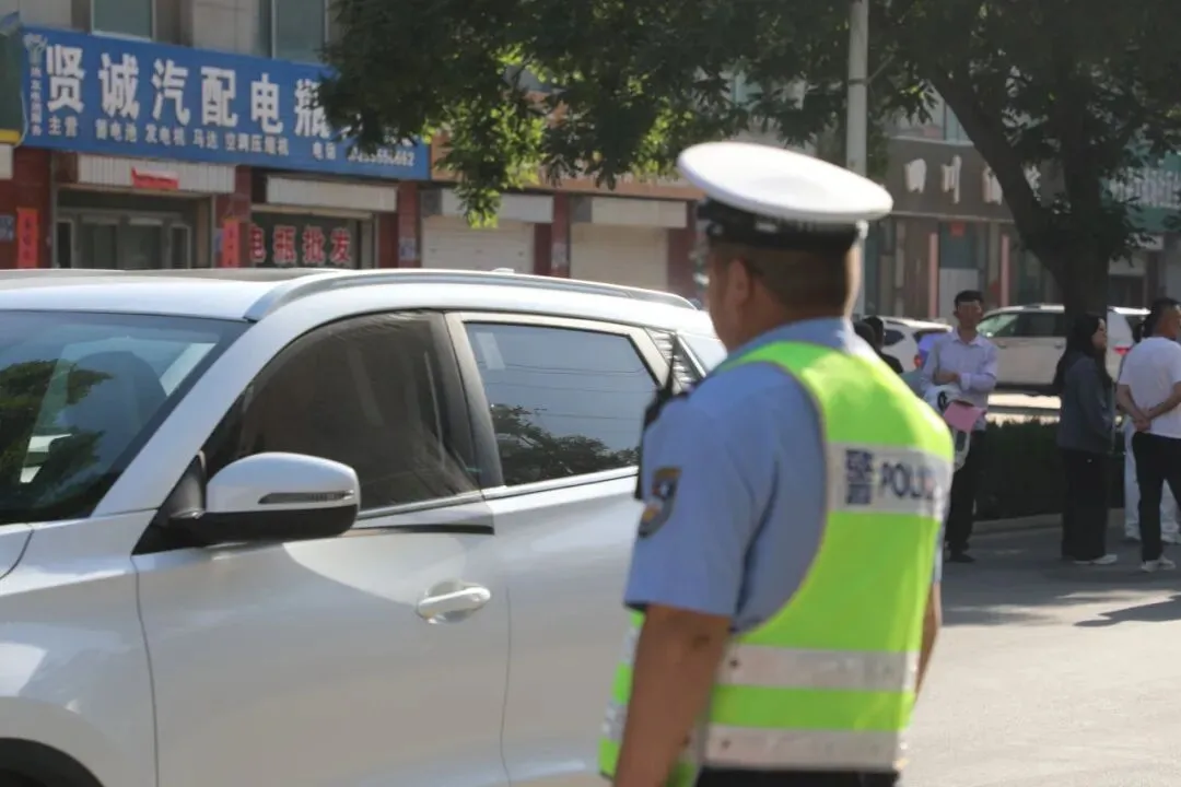 “警”随中考!中宁公安全力护航中考学子逐梦-第10张图片-四季读书网