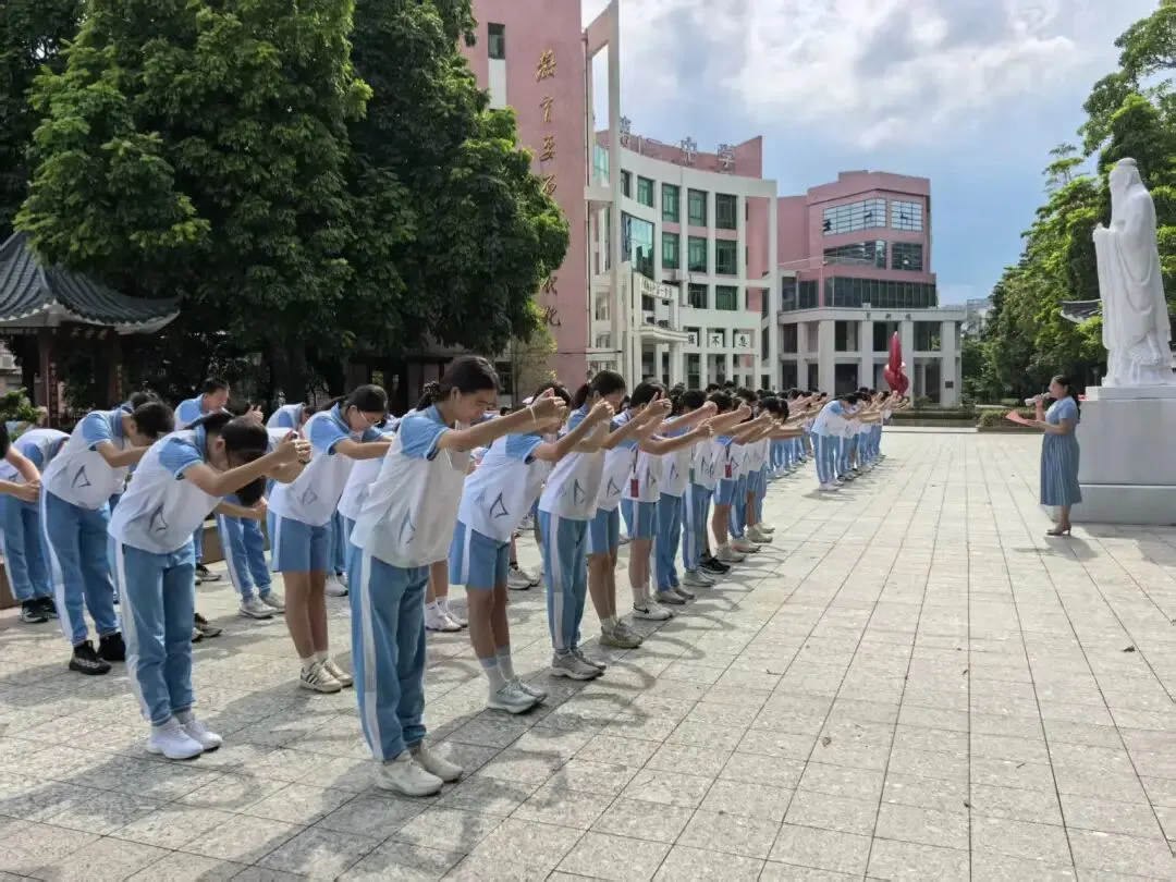 中考前夕最后的祈祷-第2张图片-四季读书网