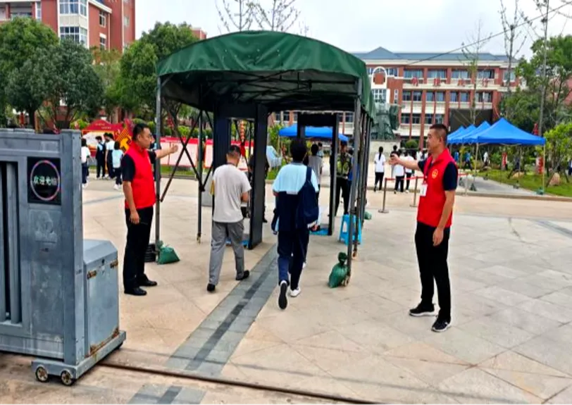 卓诚党建丨党建引领聚合力 多方联动护中考——护航党员工作室-第12张图片-四季读书网