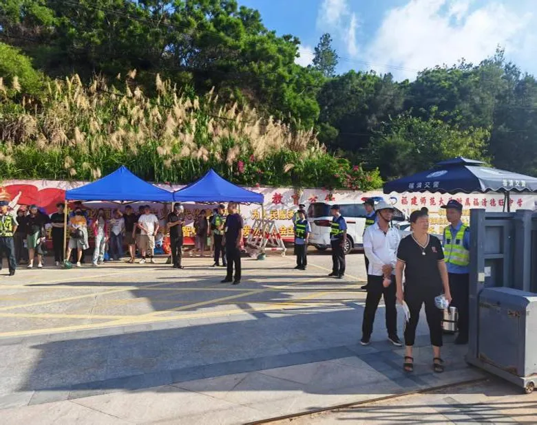 卓诚党建丨党建引领聚合力 多方联动护中考——护航党员工作室-第15张图片-四季读书网