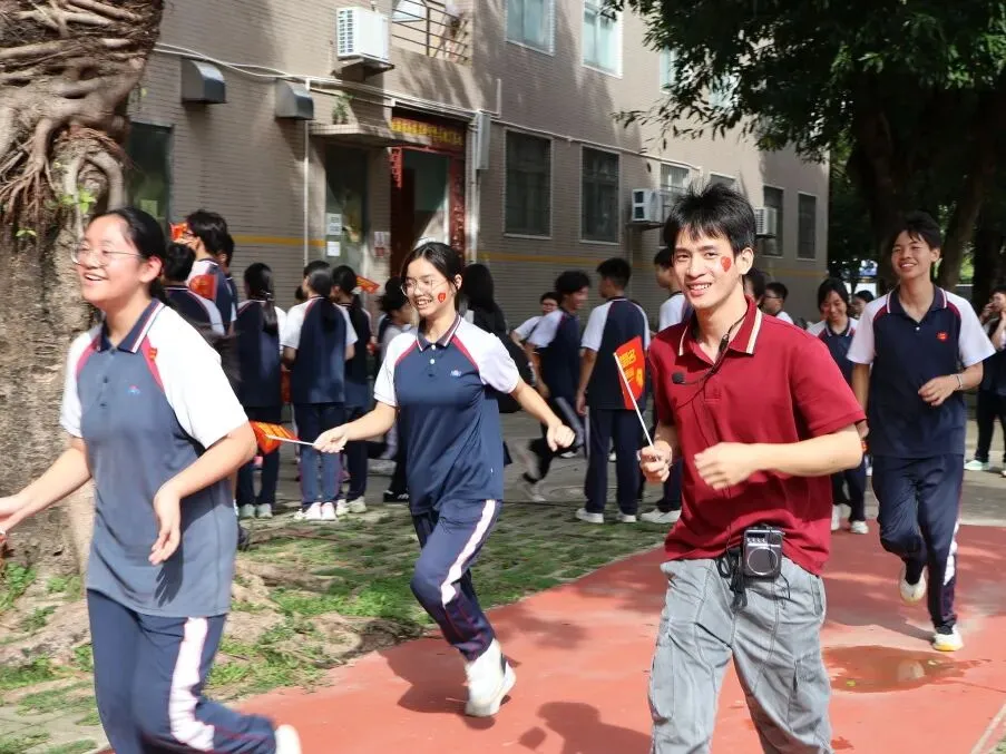 金海岸中学2026届中考动员大会热血启幕!少年起航,誓创辉煌!-第28张图片-四季读书网