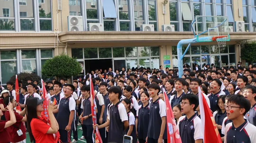 金海岸中学2026届中考动员大会热血启幕!少年起航,誓创辉煌!-第45张图片-四季读书网