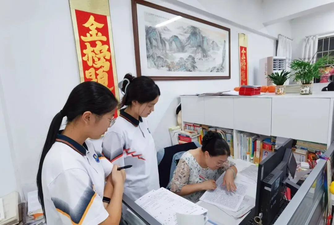 中考 | 全力以赴,执笔逐光,少年自当扶摇上!-第42张图片-四季读书网