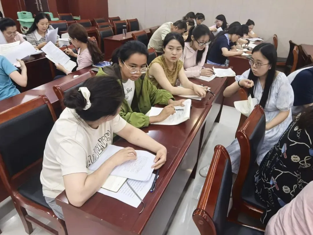 教学教研丨精研真题明方向 深思细悟促成长——濮阳市七星实验学校开展高考专题研讨活动-第6张图片-四季读书网
